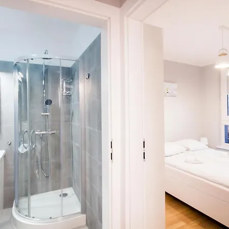 Na Fali With Free Parking By Renters *