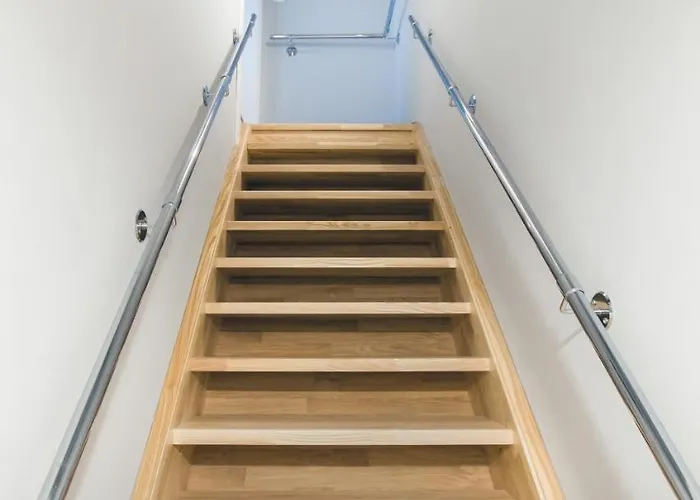 Na Fali With Free Parking By Renters